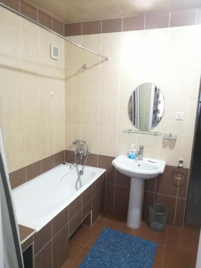 Apartment 2 Bed Room In The Center Апартамент 3-Х Комнатная В Центре Taşkent Dış mekan fotoğraf